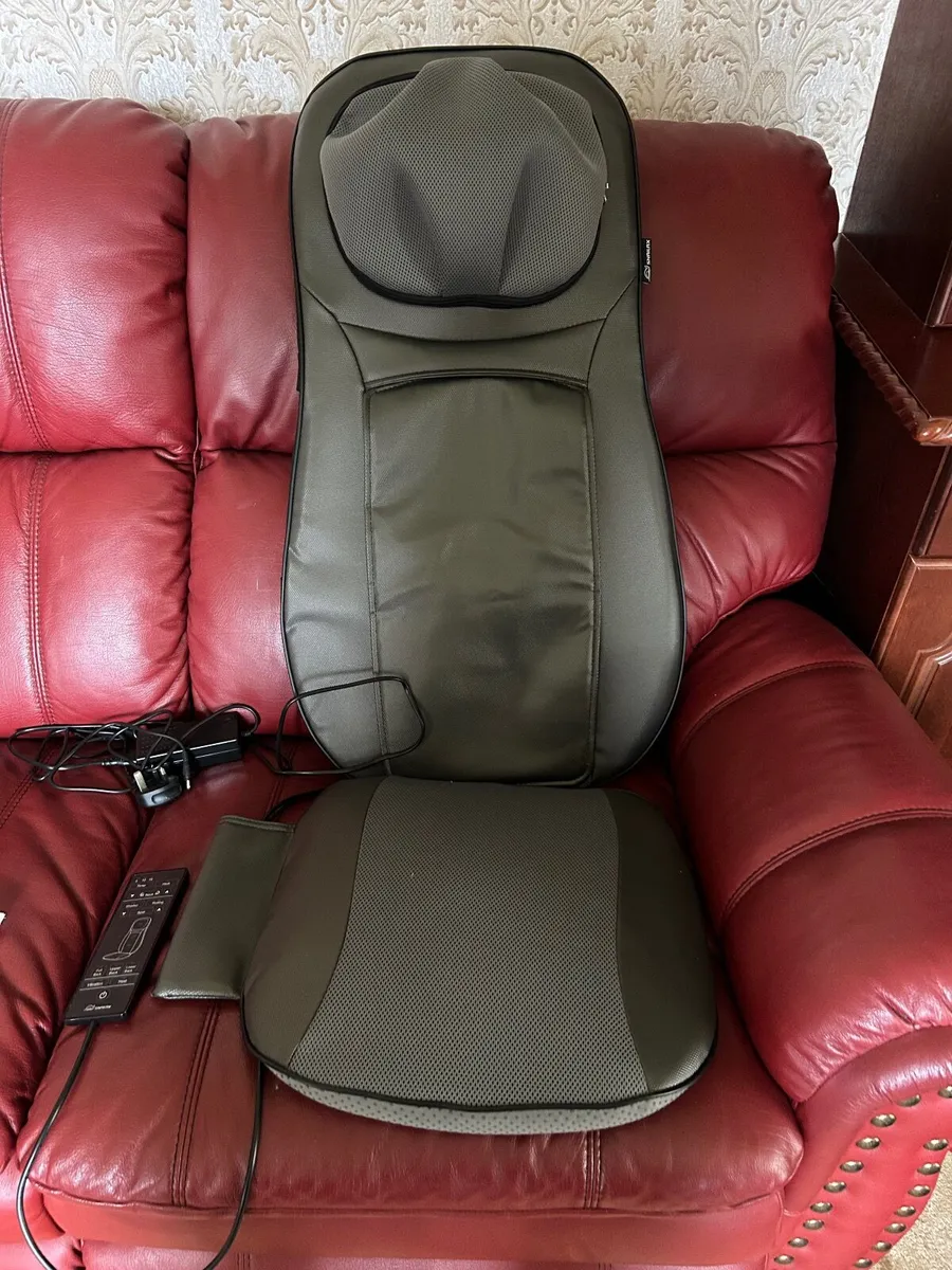 Back Massager With Heat - Like New - Image 4