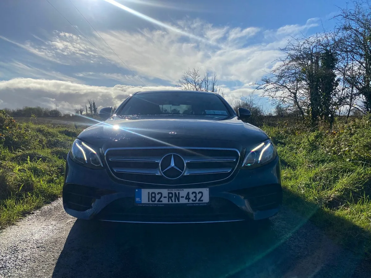 Mercedes-Benz E220 AMG Premium Plus - Image 4