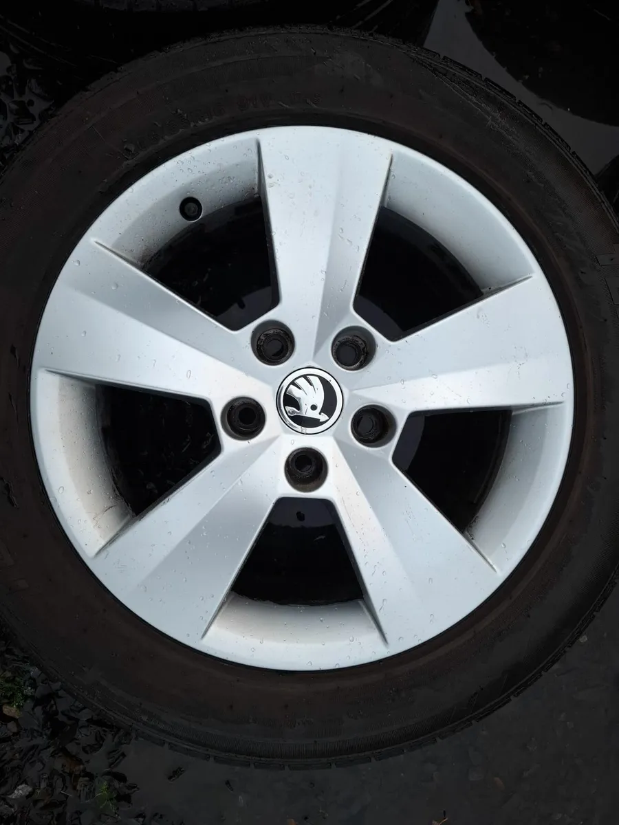 16" Skoda, Seat, Vw Alloys with tyres - Image 1