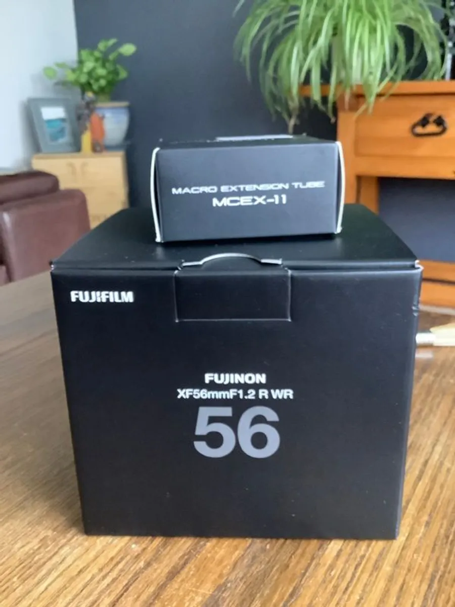 Fuji Xf56mm F1.2 R Wr Mint - Image 4