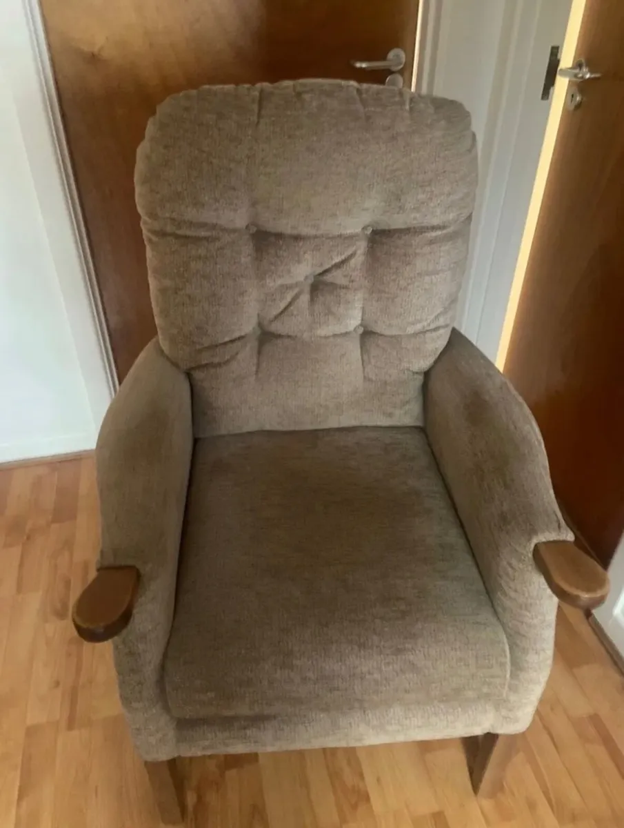 Suite of Furniture - Image 2