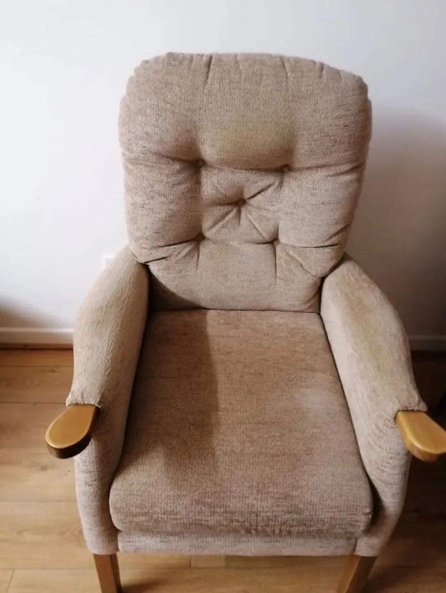 Suite of Furniture - Image 3