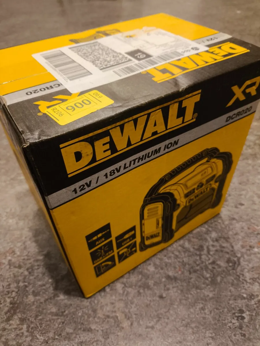 DeWalt Site Radio - Image 4