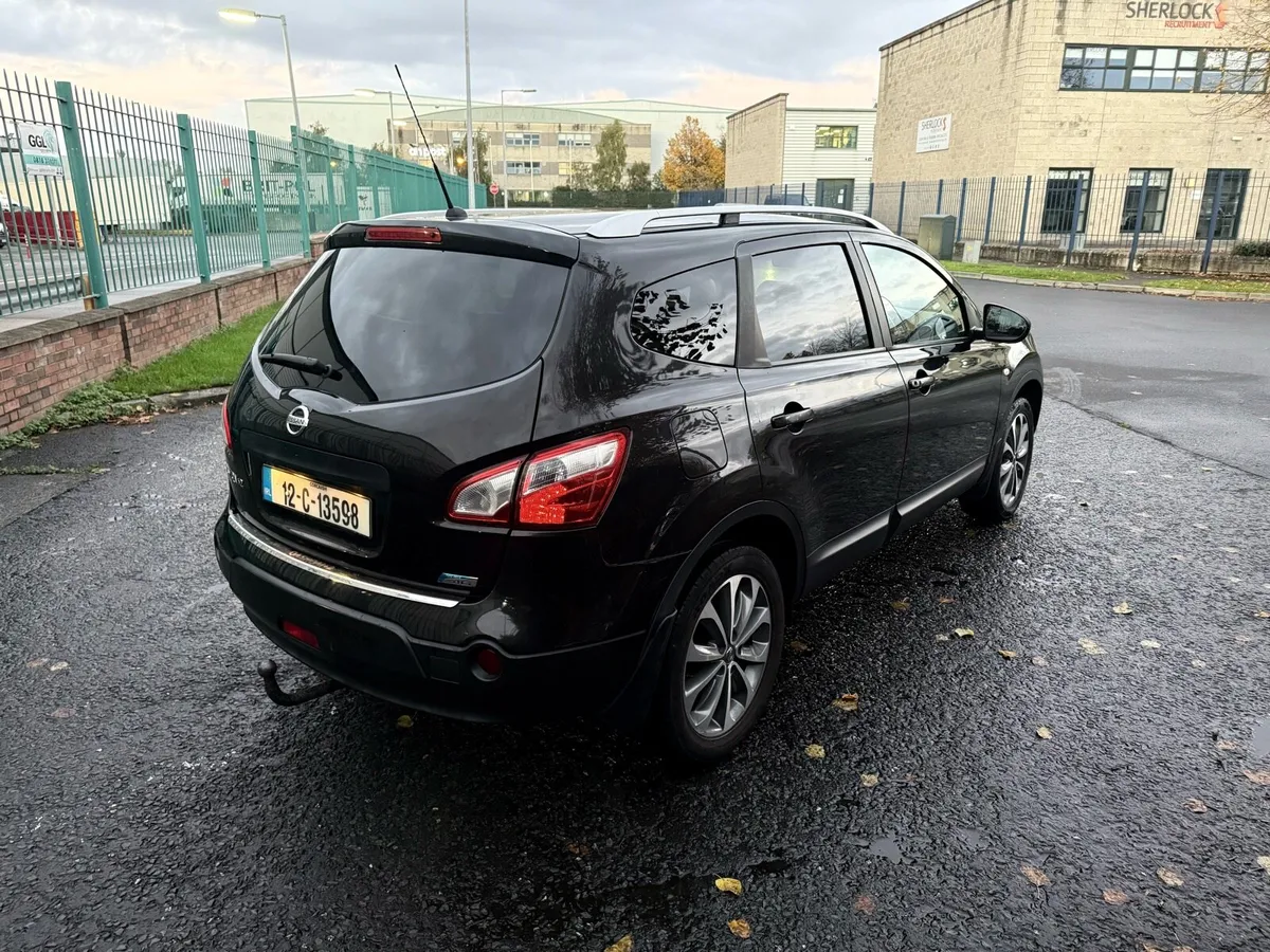 Nissan Qashqai 7 Seater Panroof Mega Spec ! - Image 3