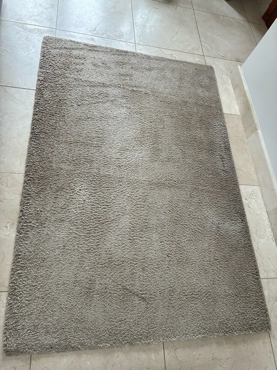 Adum large long pile rug - Image 1