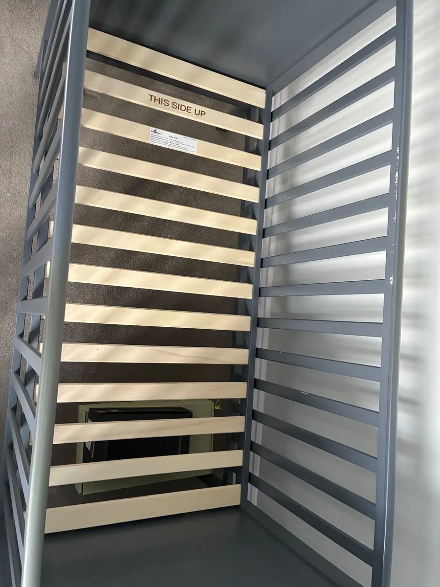 Cot - Image 2