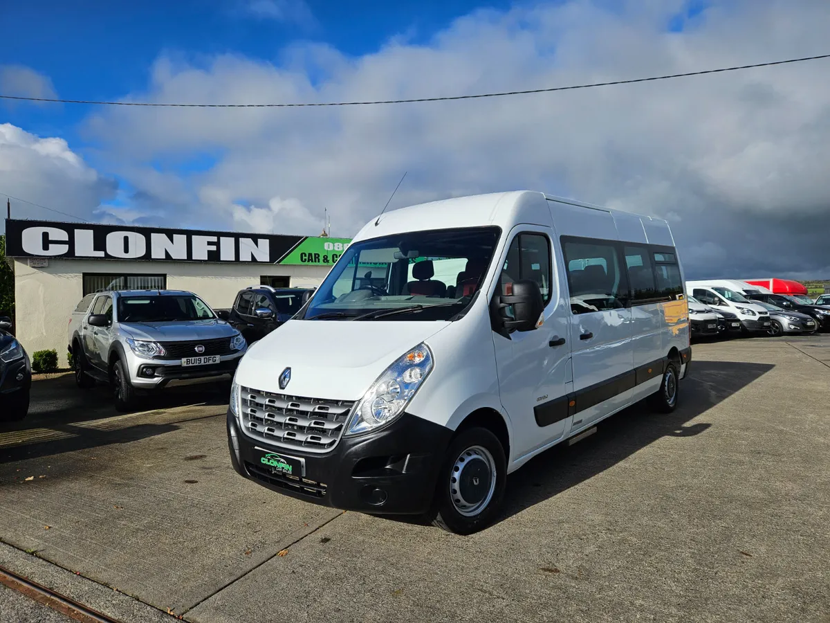 2013 RENAULT MASTER 17 SEATER MINIBUS 2.3L 125BHP - Image 1
