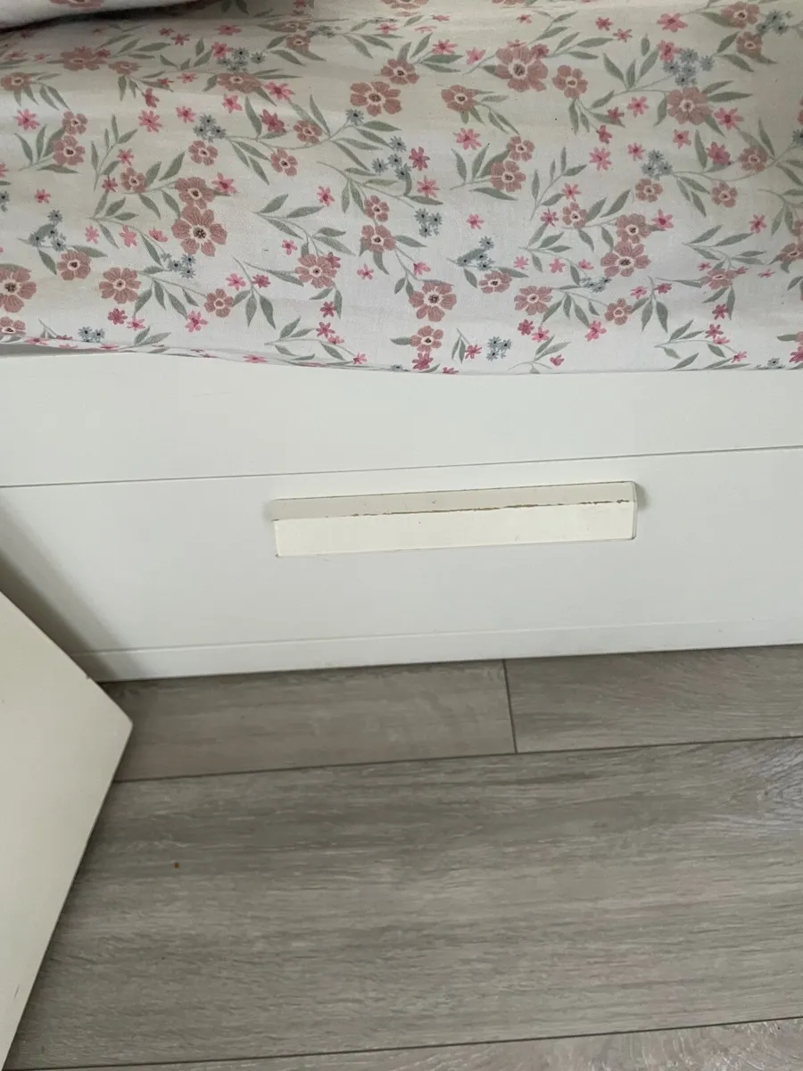Guest bed - Image 1