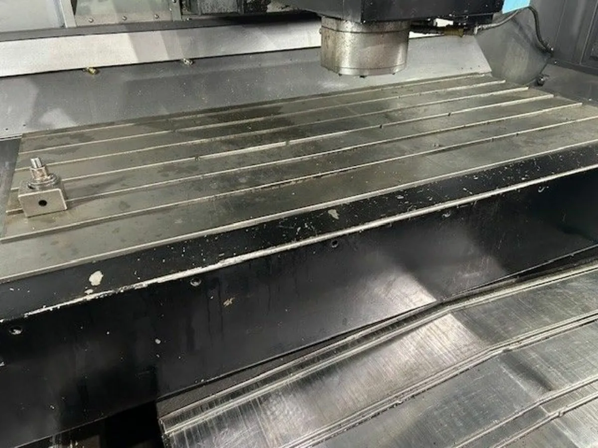 HURCO VMX 50 MI VERTICAL MACHINING CENTRE / CNC - Image 3