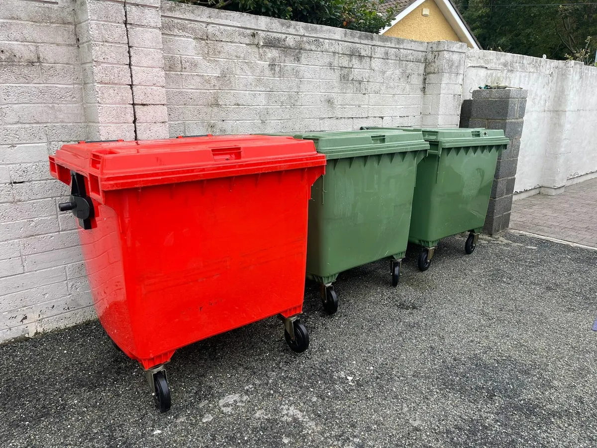 Industrial wheelie bins - Image 1