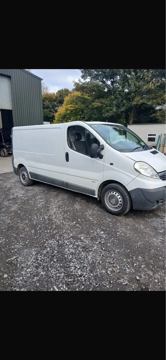 141 Vivaro - Image 1