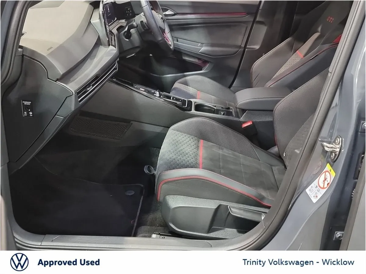 Volkswagen Golf GTI Clubsport DSG Automatic 2.0 T - Image 4