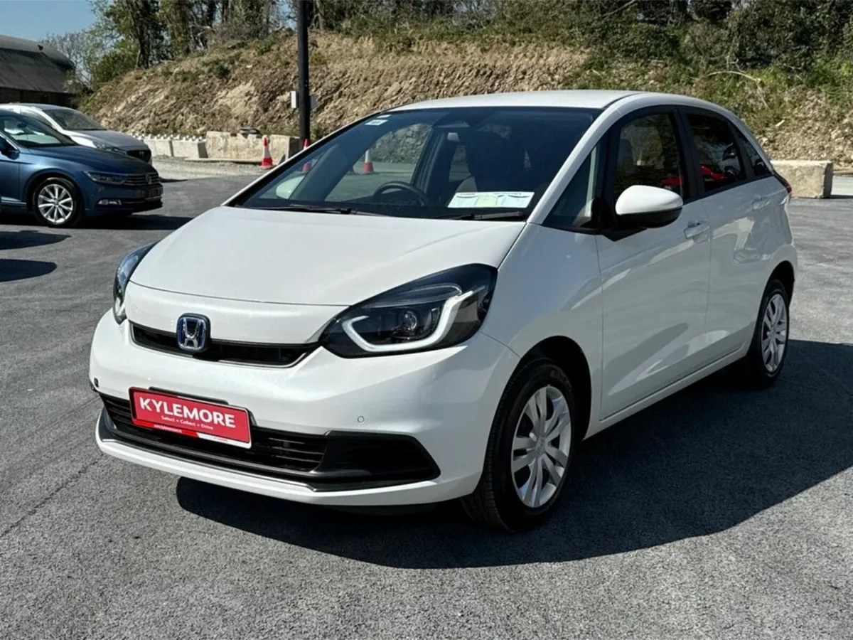 Honda Fit NEW MODEL - LOW MILEAGE - E HEV HYBRID A - Image 4