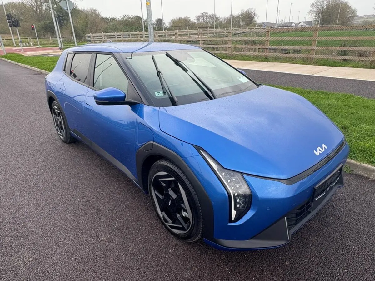 Kia EV4 2026 ev4 k3 hatchback, **0% finance** **3 - Image 3