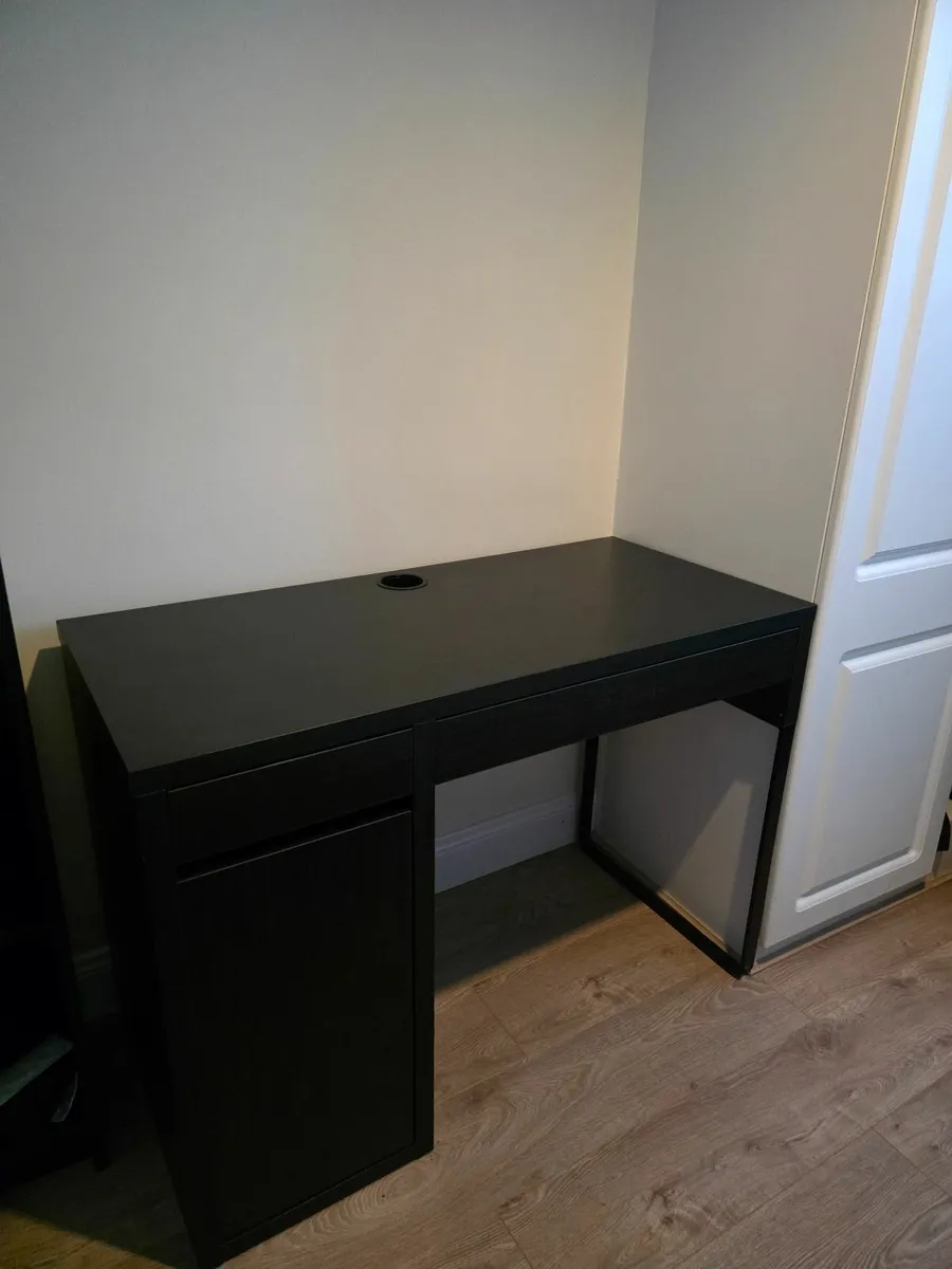 Ikea desk - Image 1