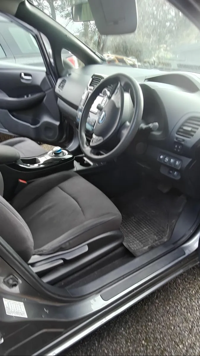 Nissan Leaf 2013 - Image 4