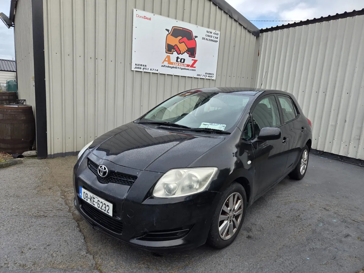 Toyota Auris 2008 - Image 2