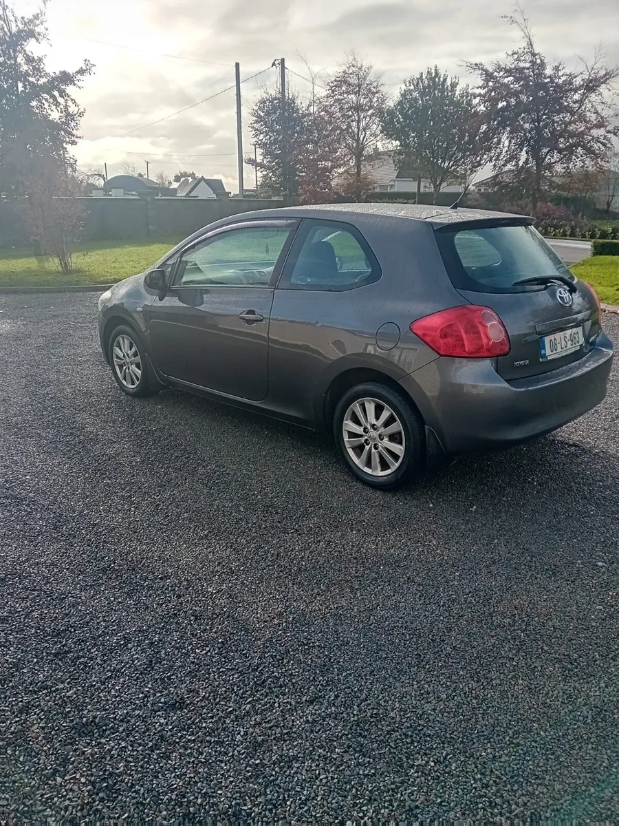 Toyota Auris €2200 - Image 3