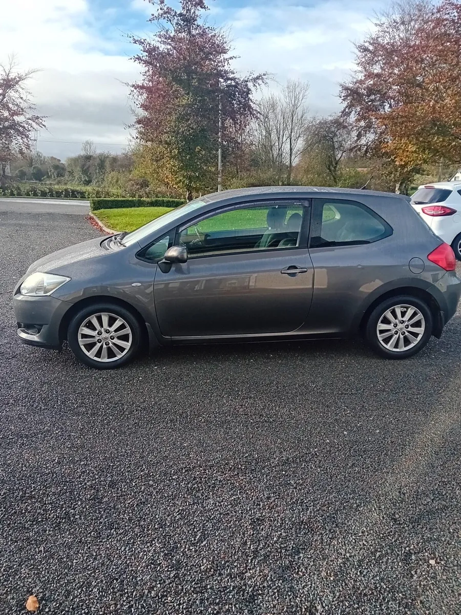 Toyota Auris €2200 - Image 4