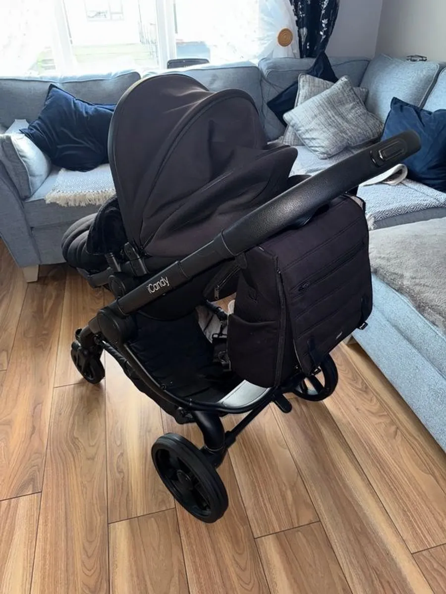 Icandy peach 7 travel system black - Image 3