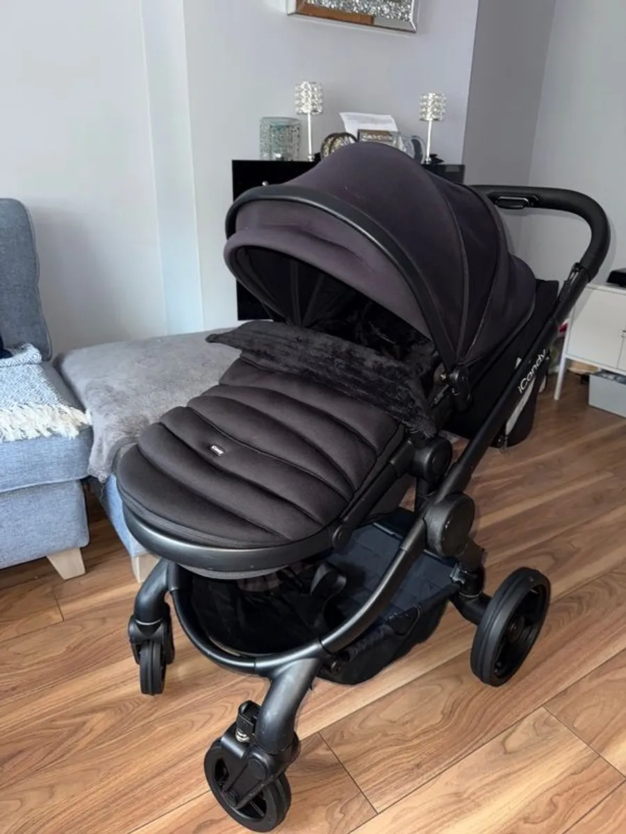 Icandy peach 7 travel system black - Image 4