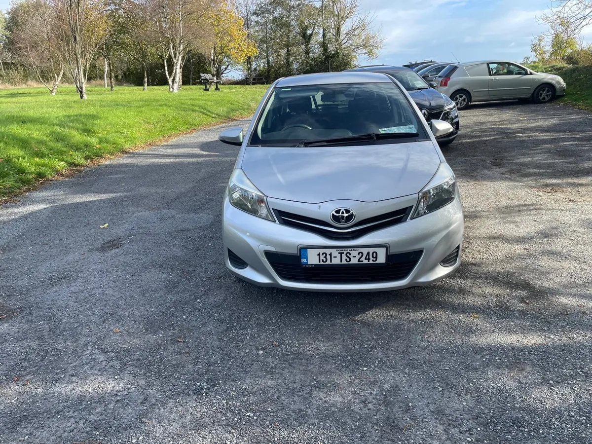 131 Toyota Yaris  1.0 vvti  116 k kms - Image 2
