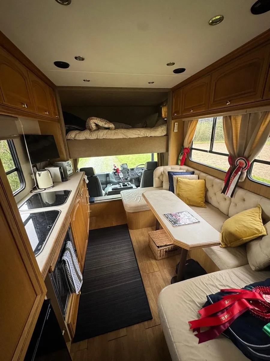 Scania Horse Truck - Image 2