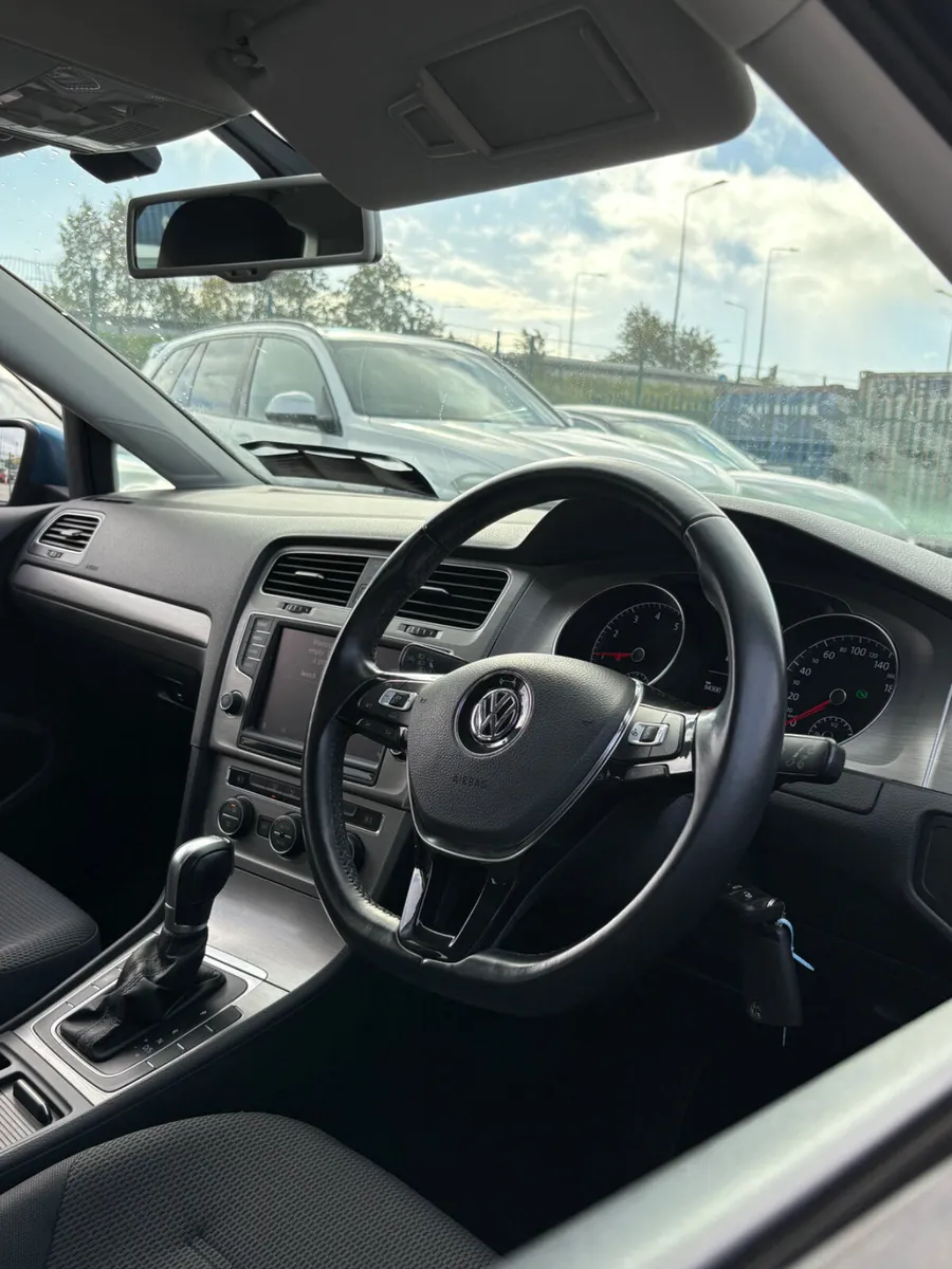 Volkswagen Golf 1.2 TSI Automatic 2015 - Image 4