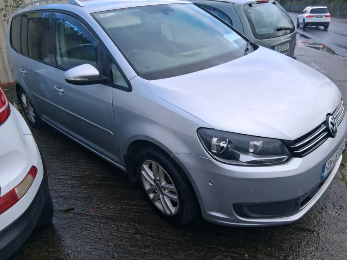 2013 Volkswagen Touran - Image 1