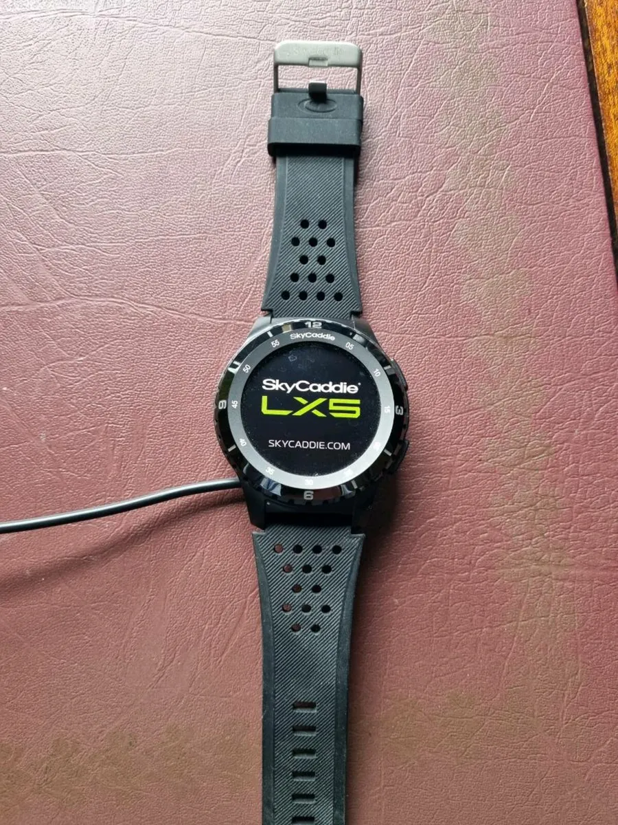 SkyCaddie LX5 gps golf smartwatch - Image 2