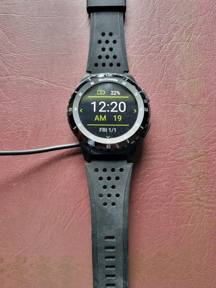 SkyCaddie LX5 gps golf smartwatch - Image 3