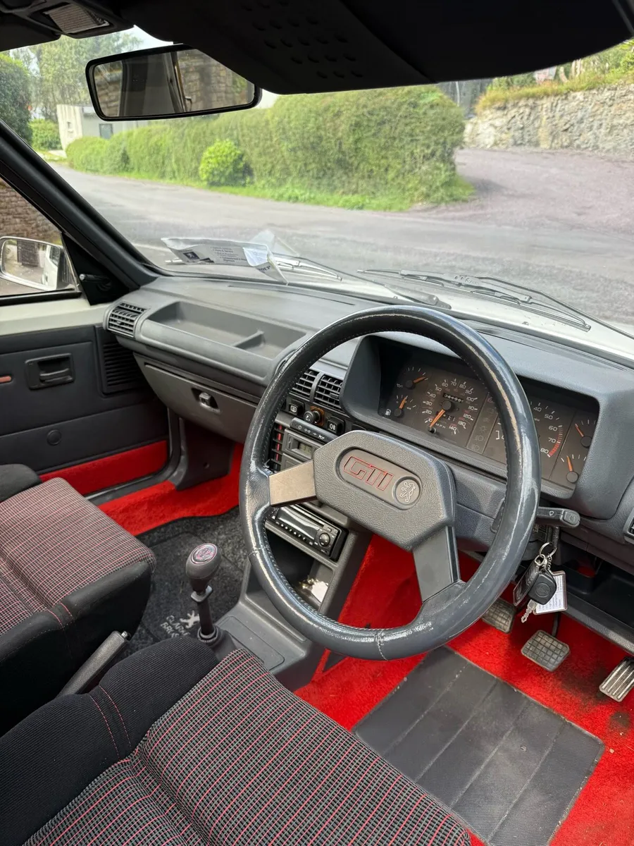 Peugeot 205 gti 1.6 - Image 4