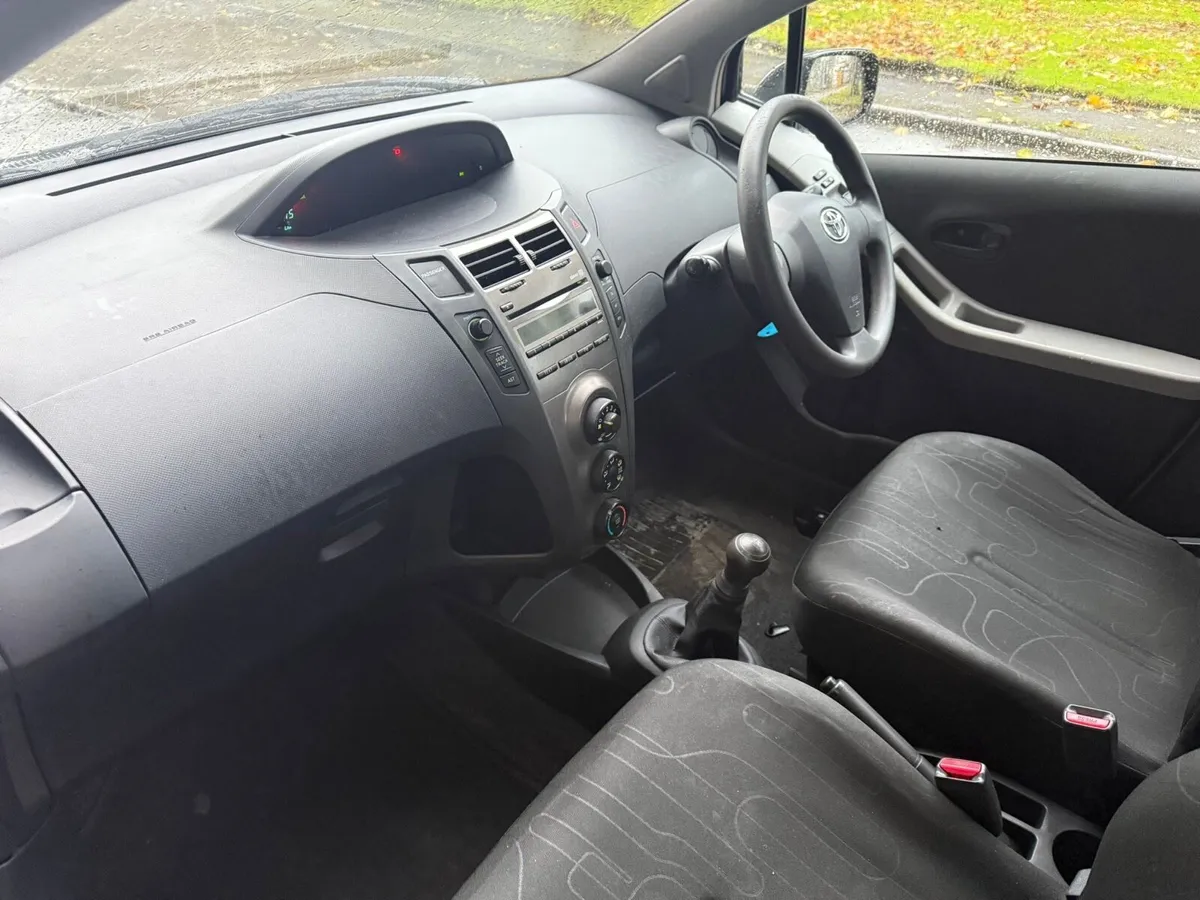 2010 TOYOTA YARIS TERRA 1.0 Petrol - Image 4