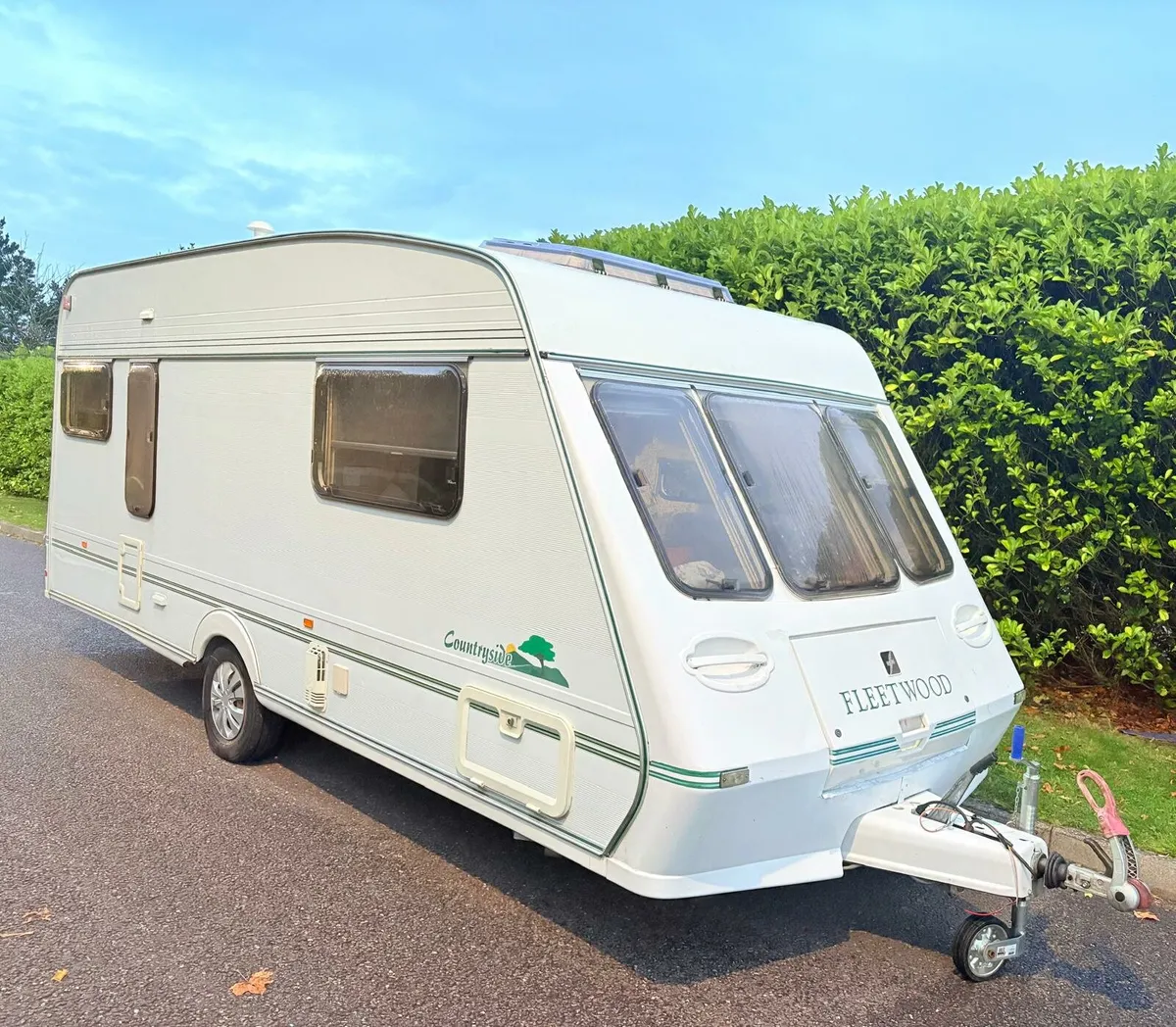 5/6 berth fleetwood caravan - Image 2