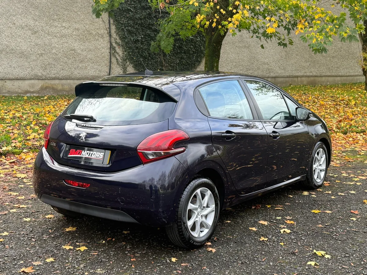 Peugeot 208 1.6hdi - Image 3