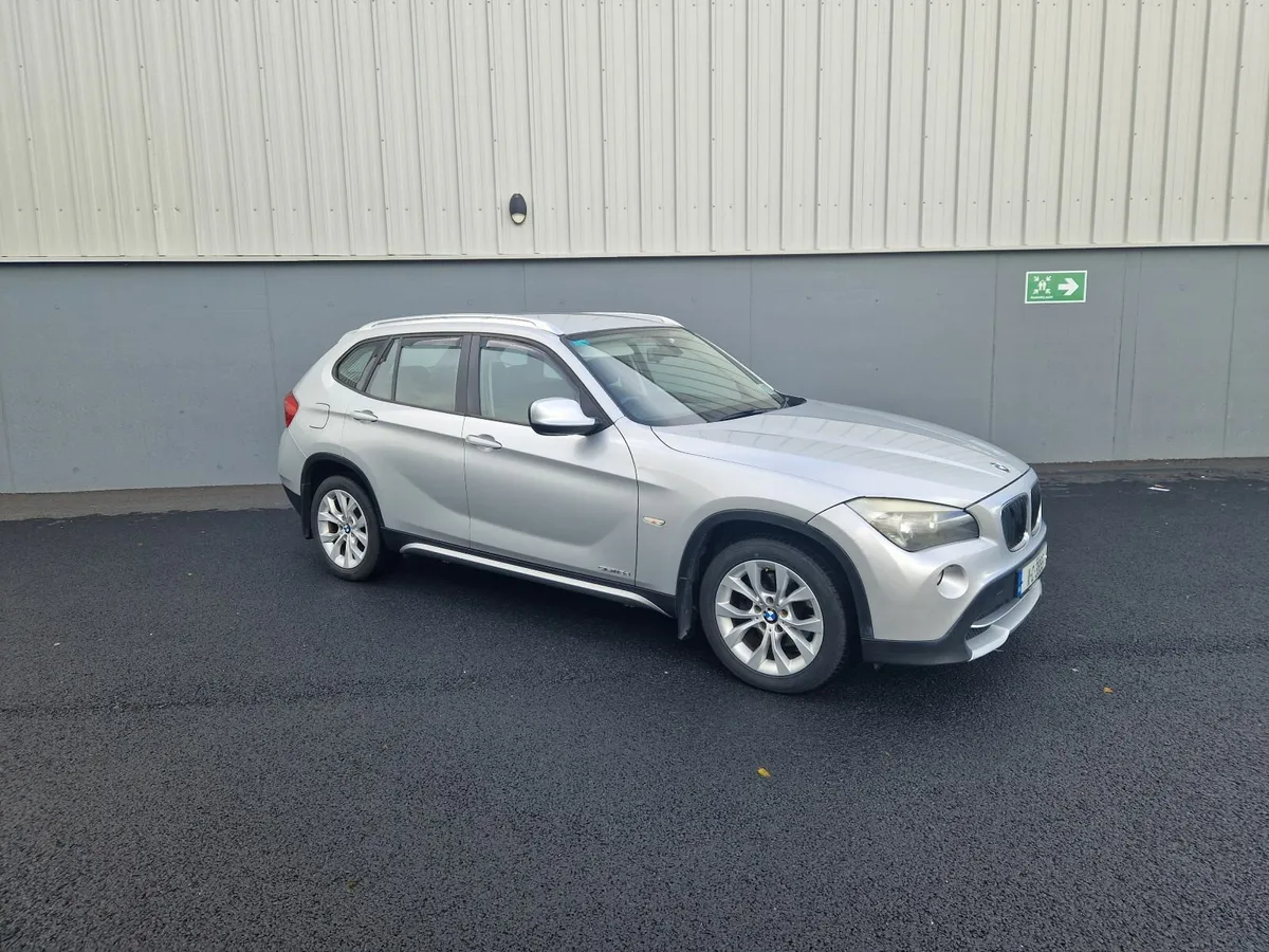 BMW X1 2011 - Image 1