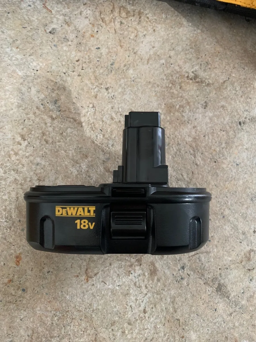 DeWalt  4 piece Combo kit - Image 3