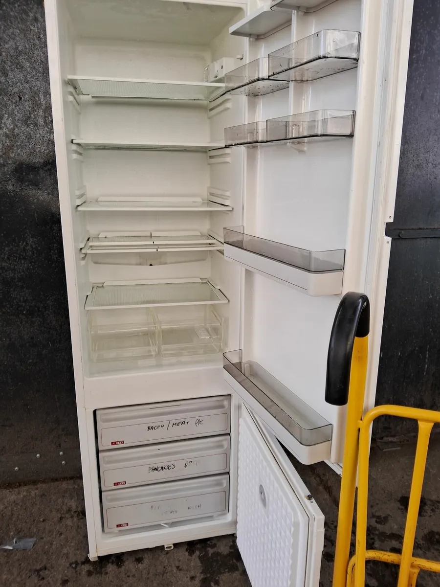 FRIDGE AND FREEZER - Image 3