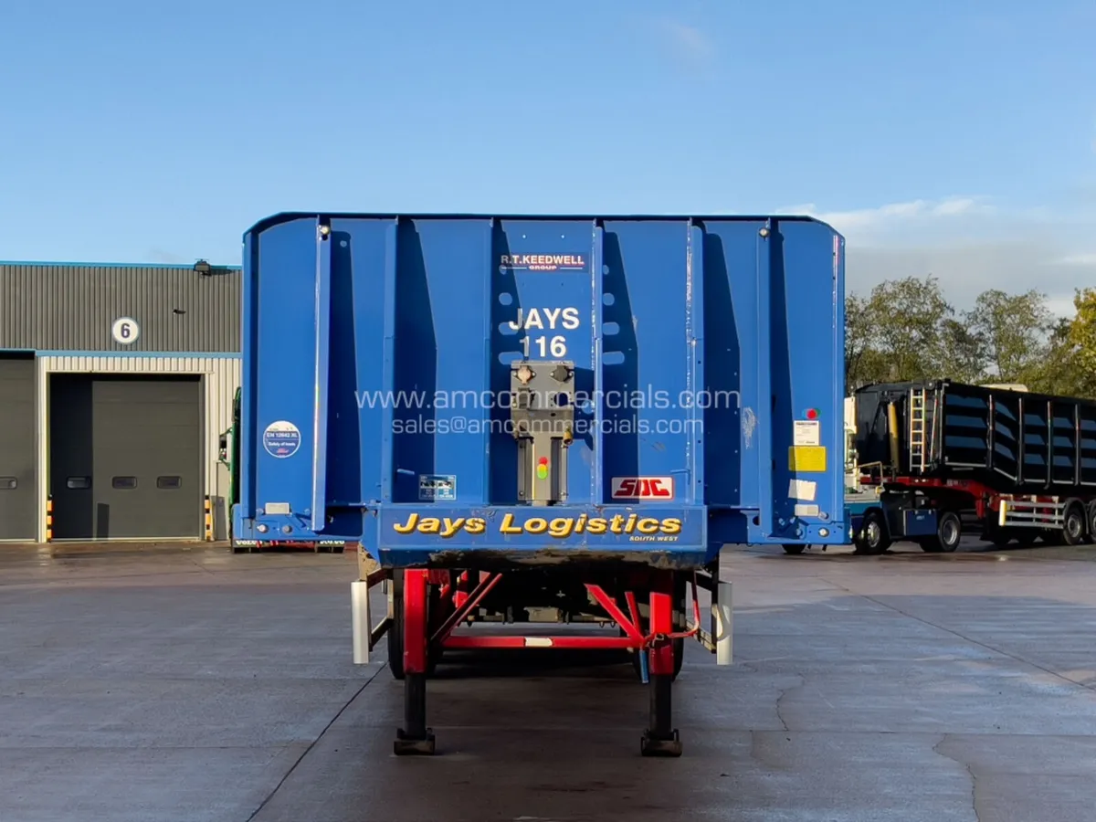 2021 SDC TRI AXLE FLAT BED TRAILER - Image 2