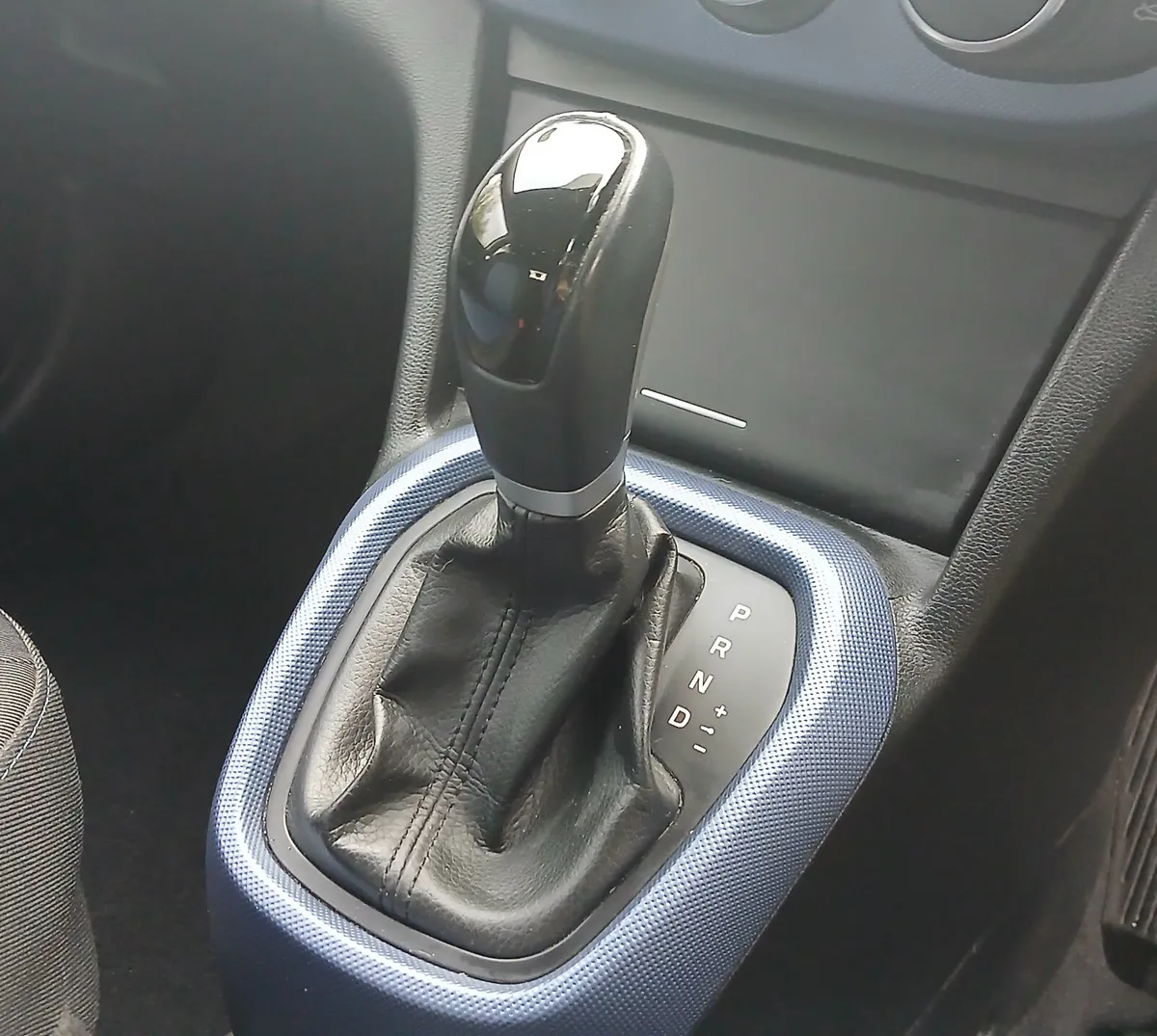 Hyundai i10 2016 AUTOMATIC 1.0 DELUXE 5dr - Image 4