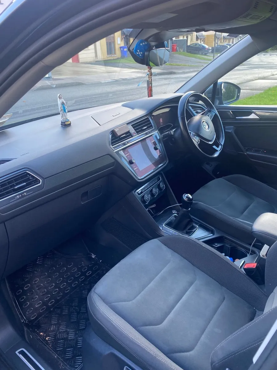 Volkswagen Tiguan 2018 - Image 4