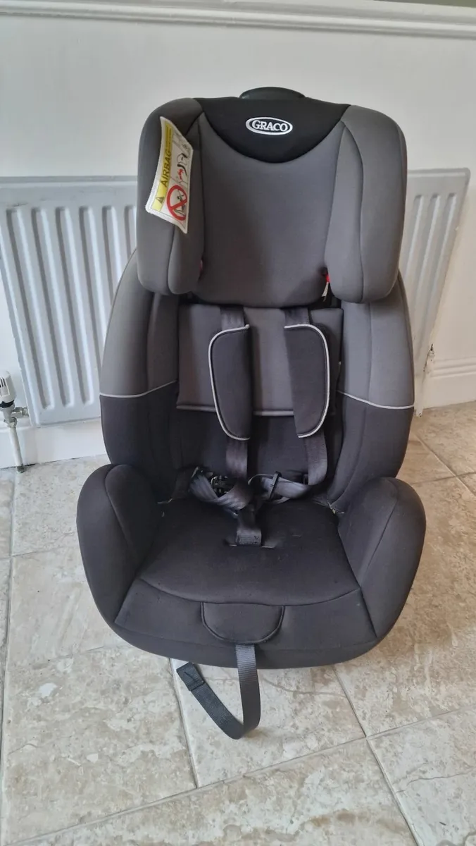 Car seat - Image 1