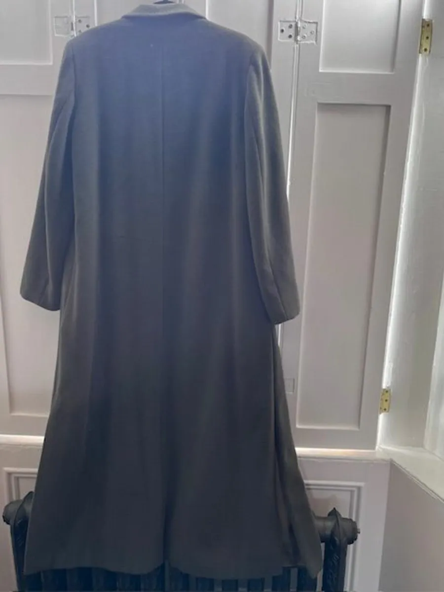 Winter coat - Image 2