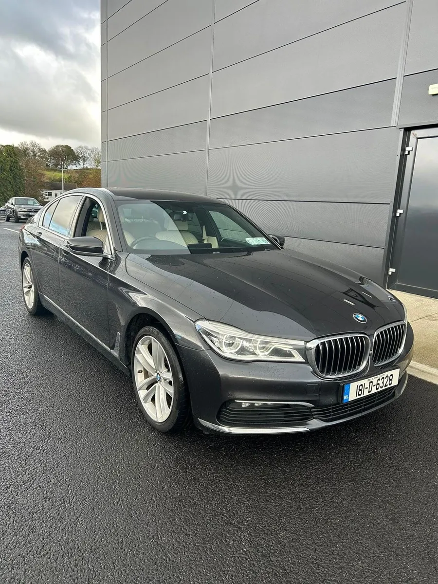 BMW 7-Series 2018 - Image 1