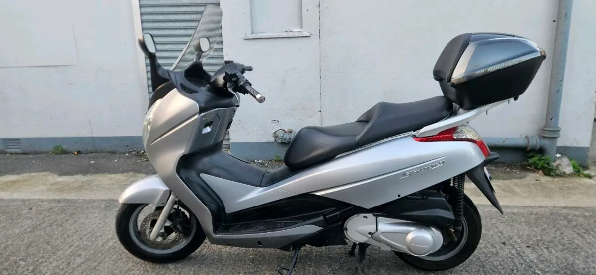 2010 Honda S wing 125 - Image 1