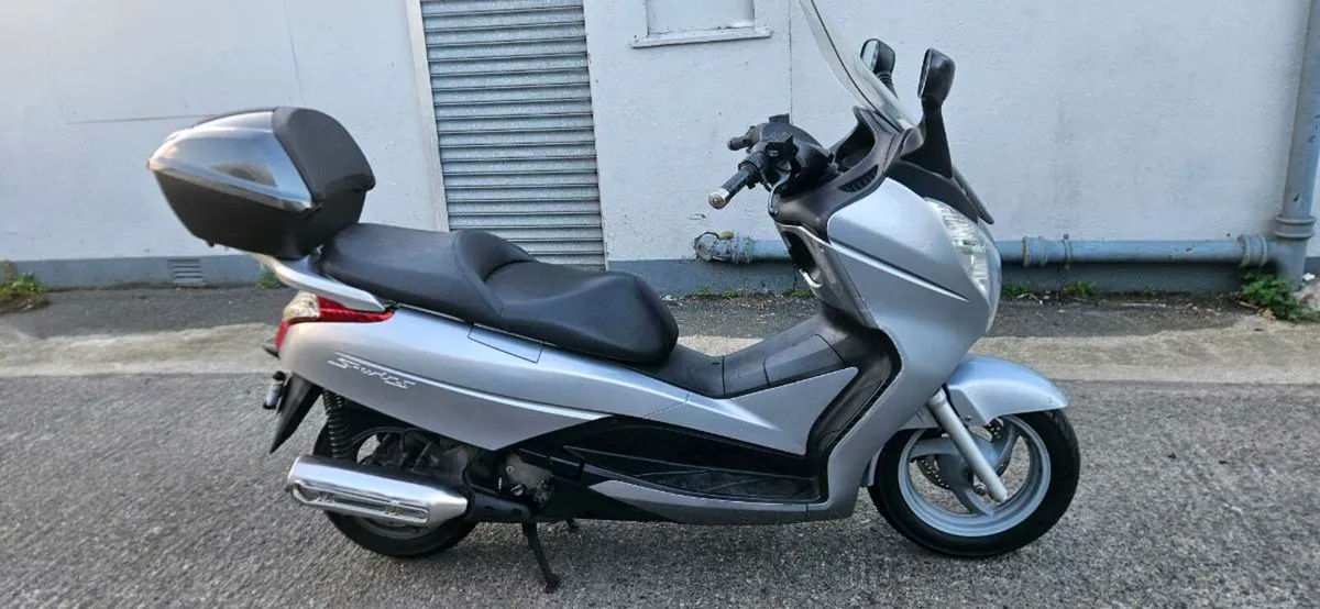 2010 Honda S wing 125 - Image 2