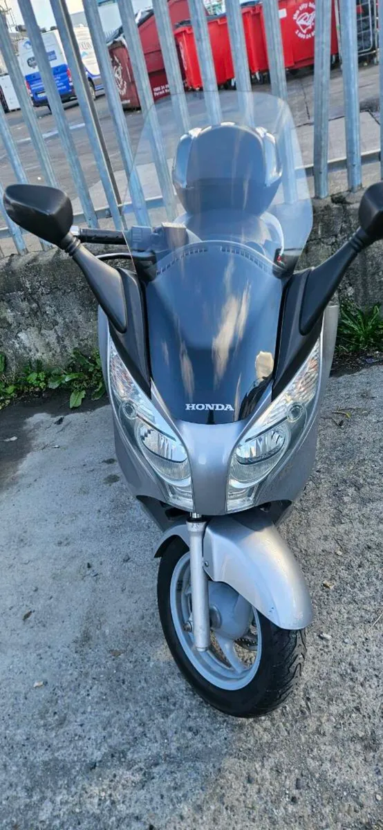 2010 Honda S wing 125 - Image 4