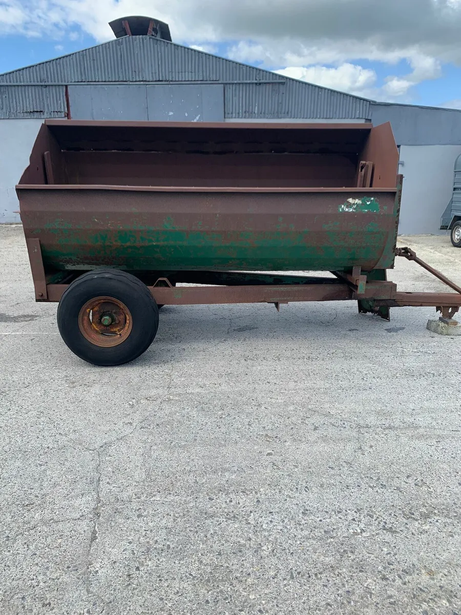 Muck spreader - Image 1
