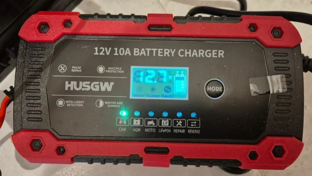Battery. - Image 4