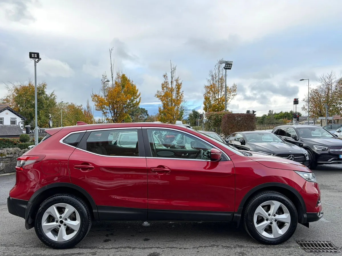 182 Nissan Qashqai 1.5 Diesel Premium - Image 4
